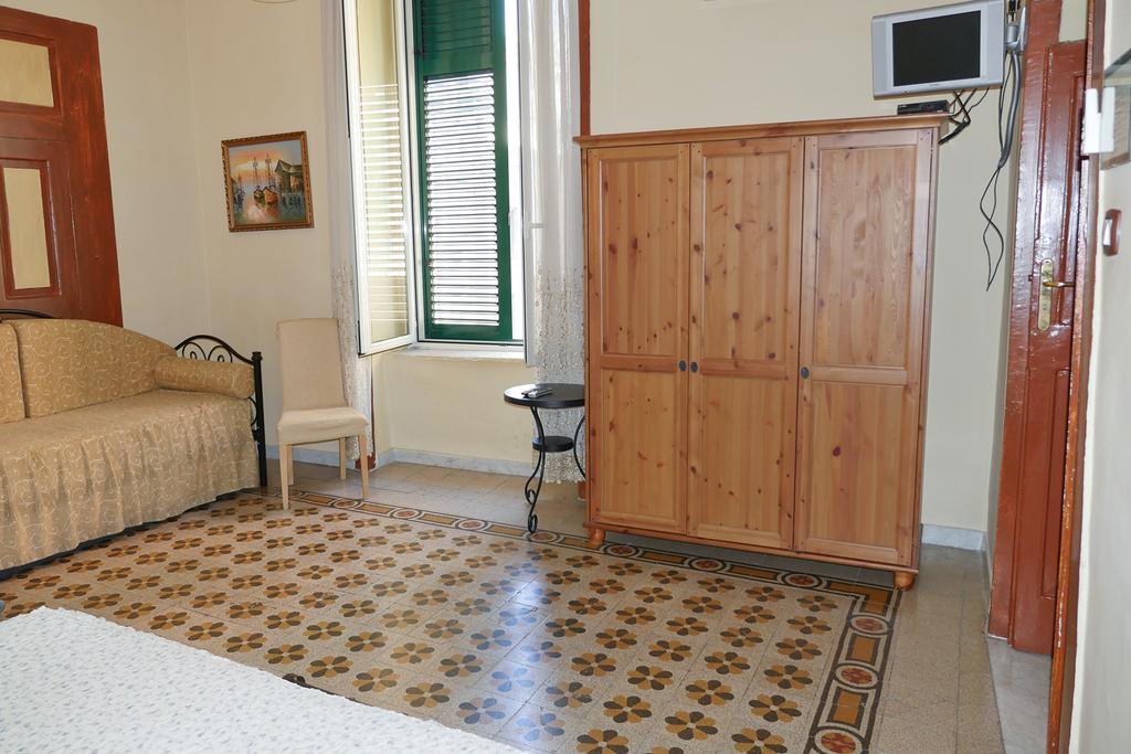 Affittacamere Domus Gemi Napoli